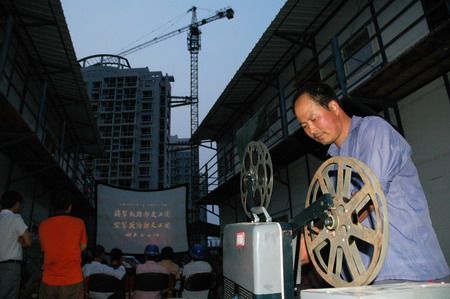 天津农民义务放映电影11年--图片--人民网